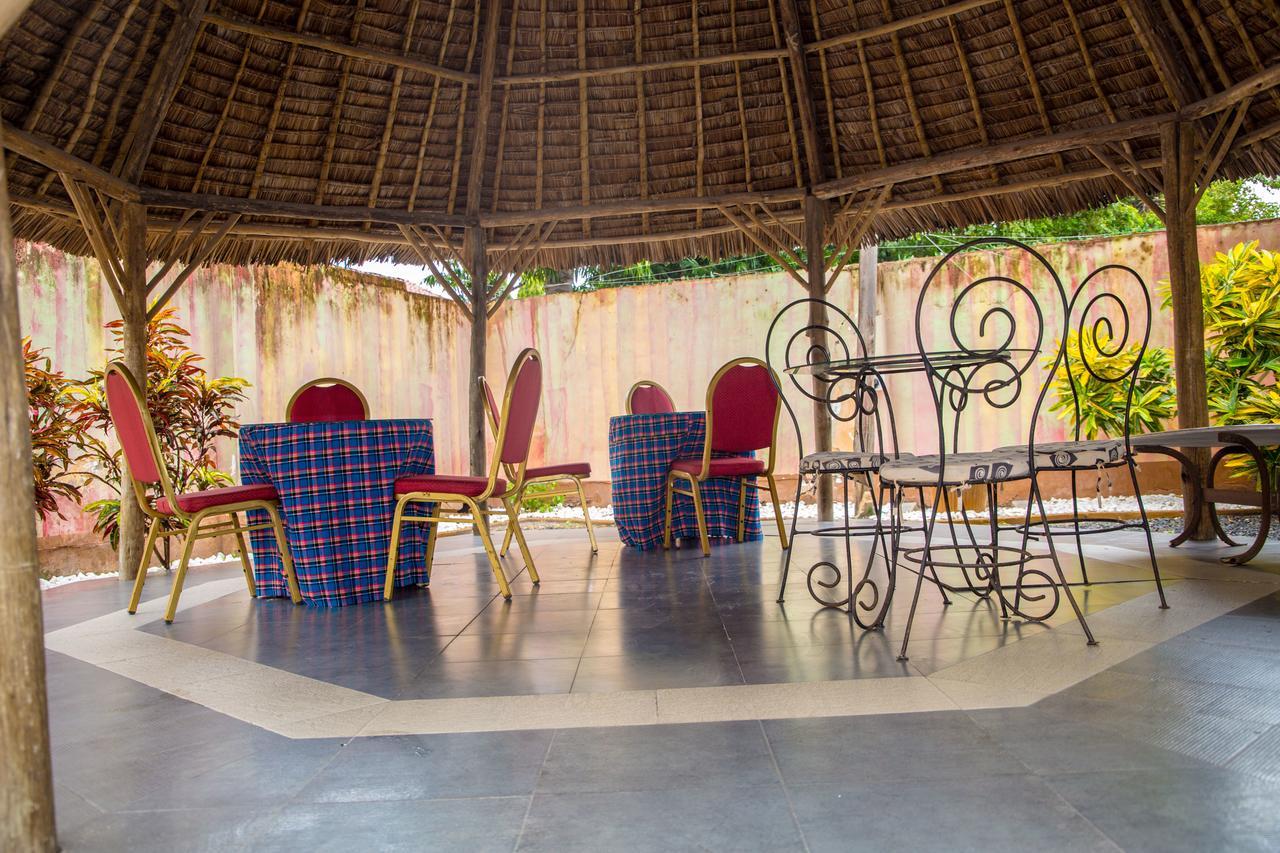 Daisy Comfort Home Dar es Salaam Exteriör bild
