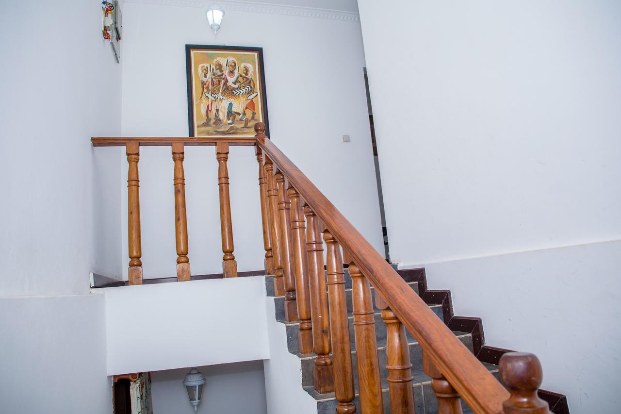 Daisy Comfort Home Dar es Salaam Exteriör bild